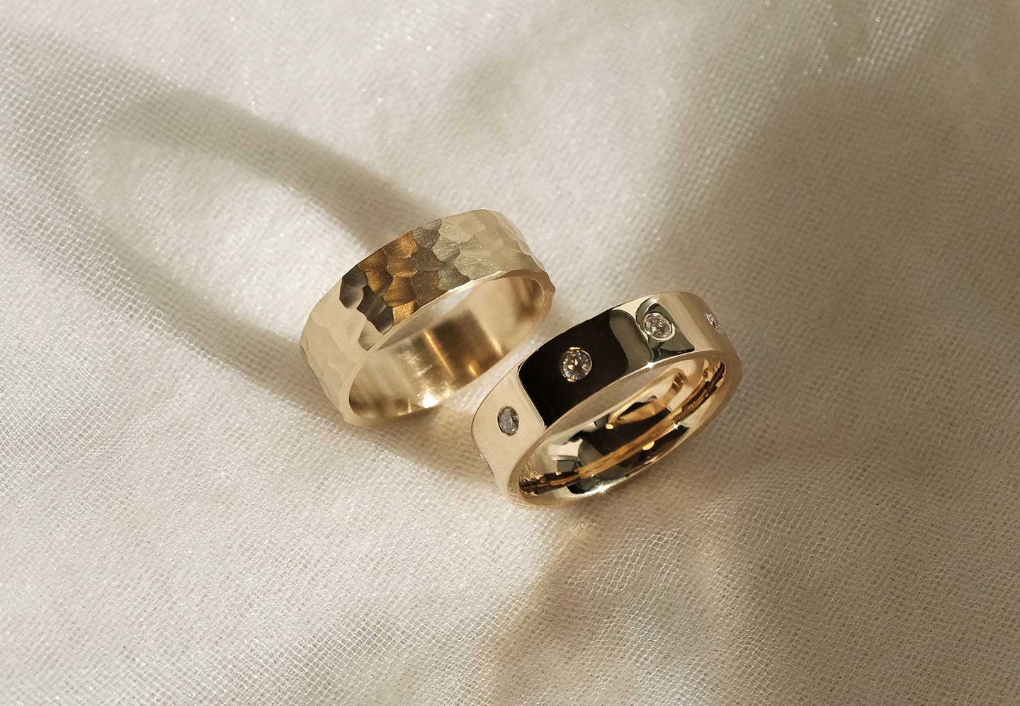 10 Gender Neutral Wedding Rings You'll Love