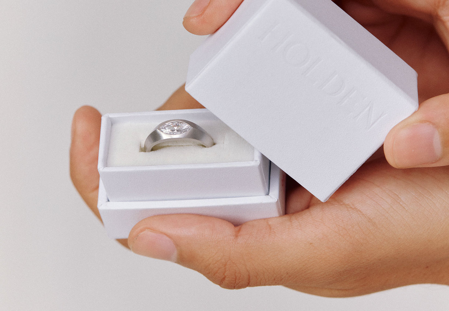 Women Proposing to Men: Why They Don't & Why They Should