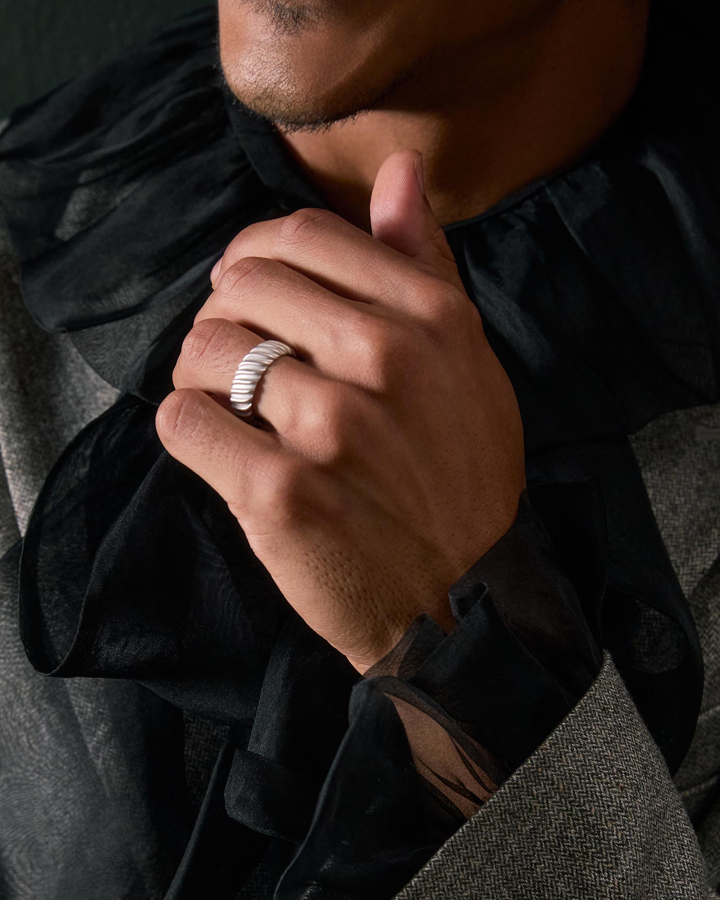The Continuum Twisted Wedding Ring | Holden